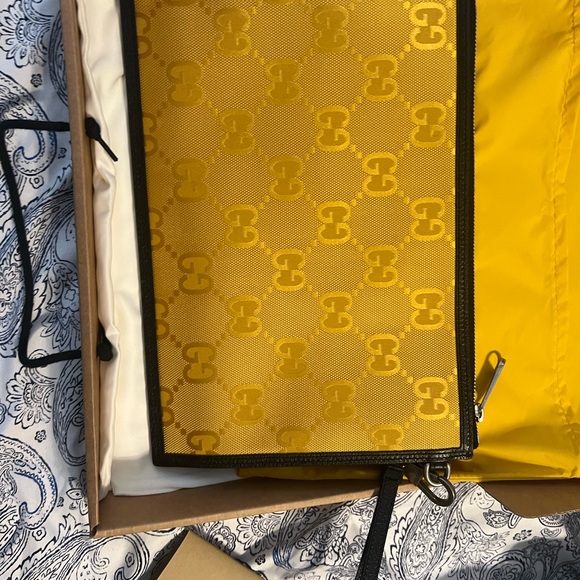 Gucci Off The Grid Clutch - Picture 5 of 10